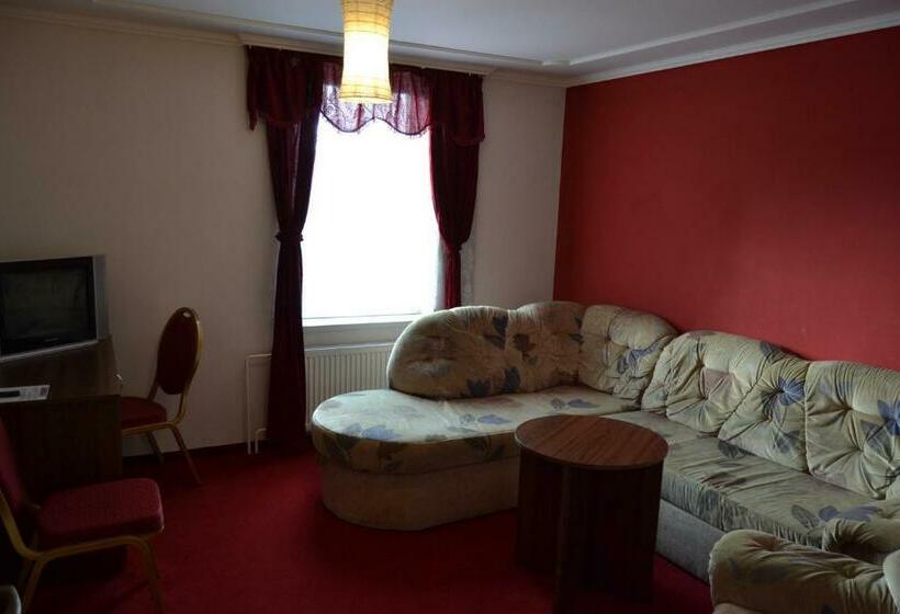 Comfort Kamer, černý Orel žatec