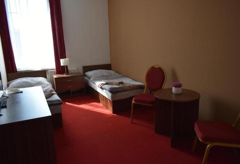 Comfort Kamer, černý Orel žatec