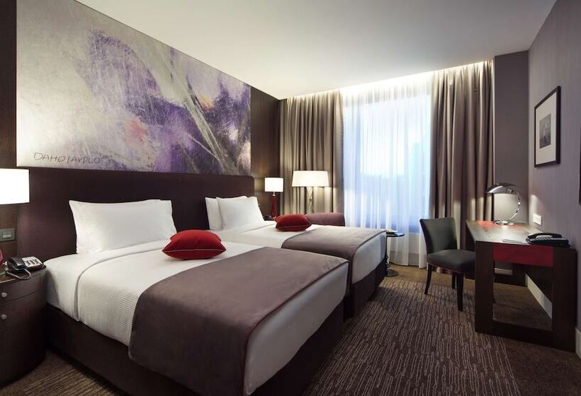 Номер Executive, Doubletree By Hilton Hotel Moscow Marina