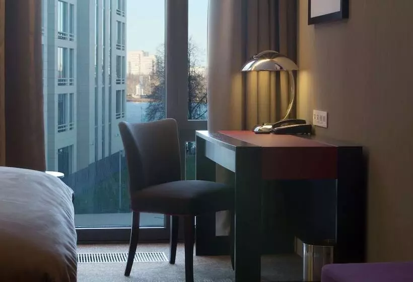 ダブルベッドスタンダードルーム, Doubletree By Hilton Hotel Moscow   Marina