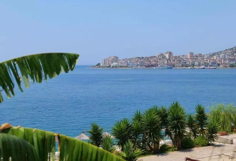 اتاق خانوادگی, Erdano