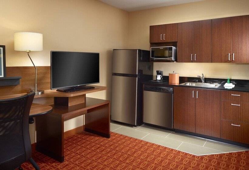 إستوديو قياسى, Fairfield Inn & Suites By Marriott Fayetteville North