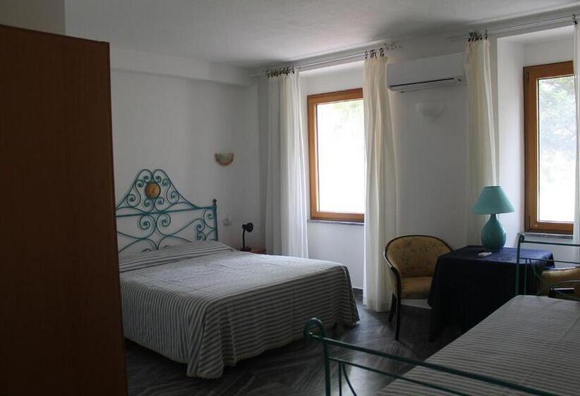 غرفة إقتصادية رباعية, Villa Campana