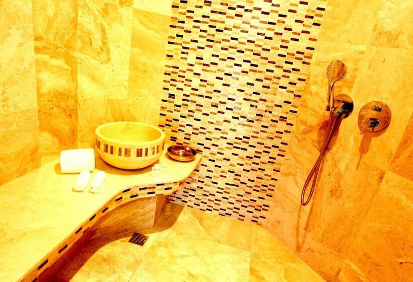 غرفة أساسية فردية, Orucoglu Oreko