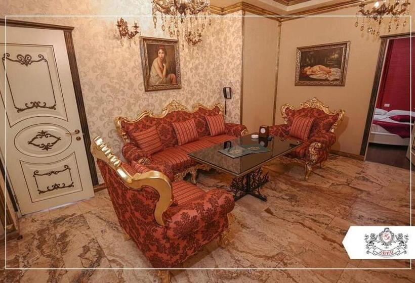 수피리어 스위트, Roma & Tours