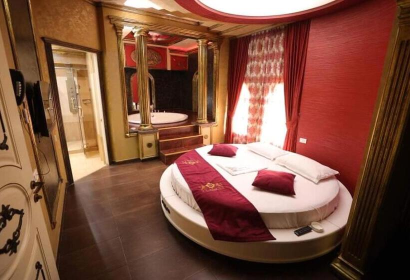 수피리어 스위트, Roma & Tours