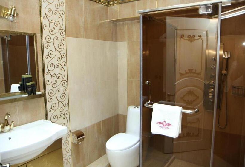 수피리어 스위트, Roma & Tours