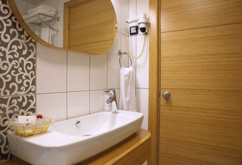 اتاق لوکس, Sultan Hotel Restaurant Bistro