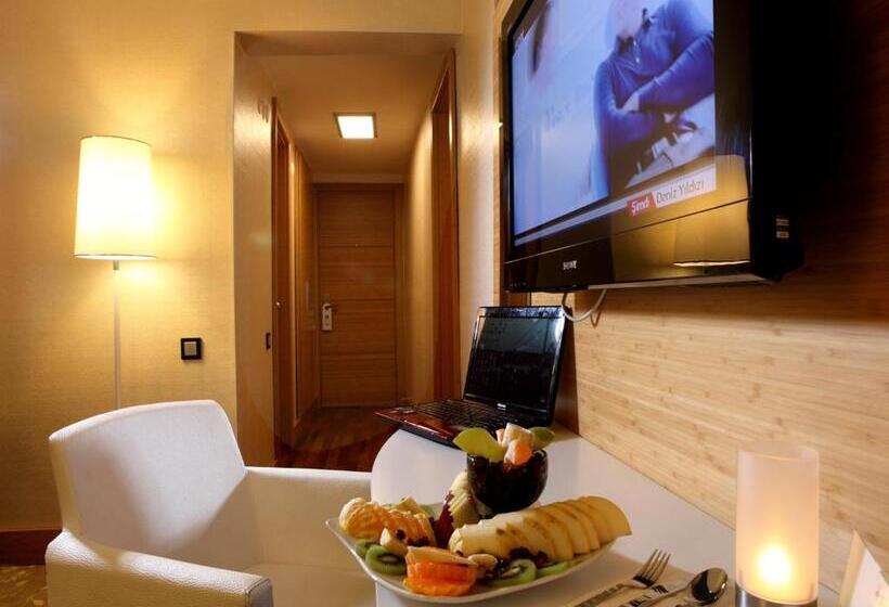 اتاق لوکس, Sultan Hotel Restaurant Bistro