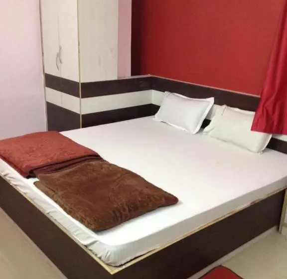 デラックスルーム, Viraat Inn