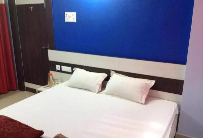 デラックスルーム, Viraat Inn