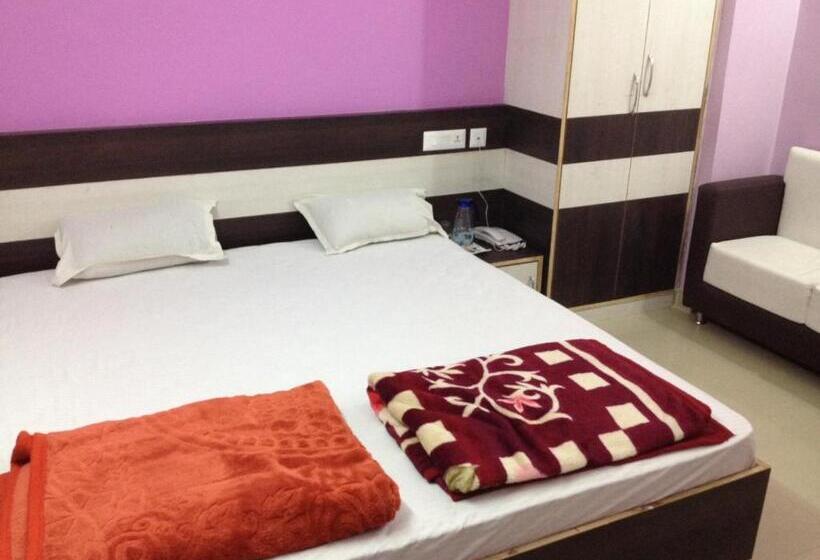 디럭스 룸, Viraat Inn