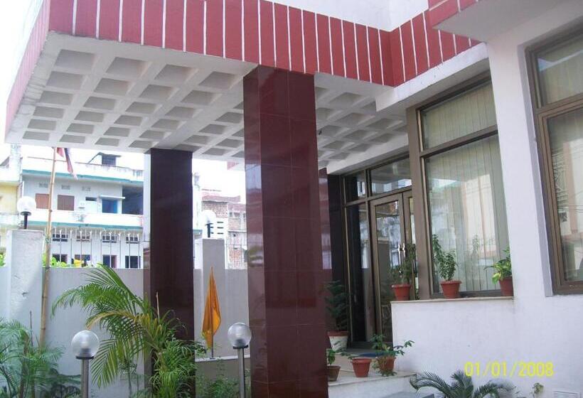 디럭스 룸, Viraat Inn