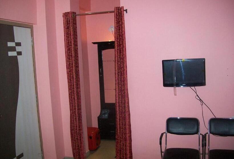 디럭스 룸, Viraat Inn