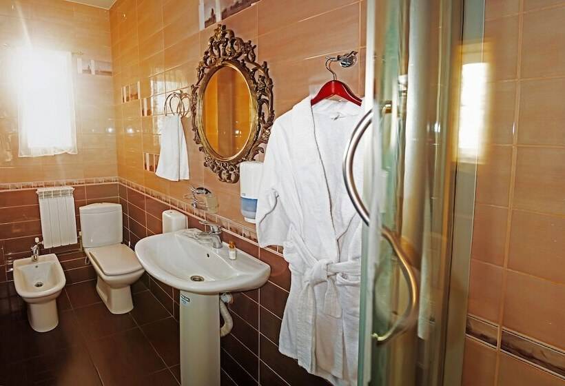 اتاق استاندارد, Zhuravli Park