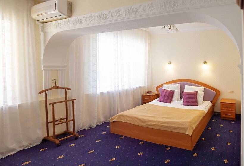 اتاق استاندارد, Zhuravli Park