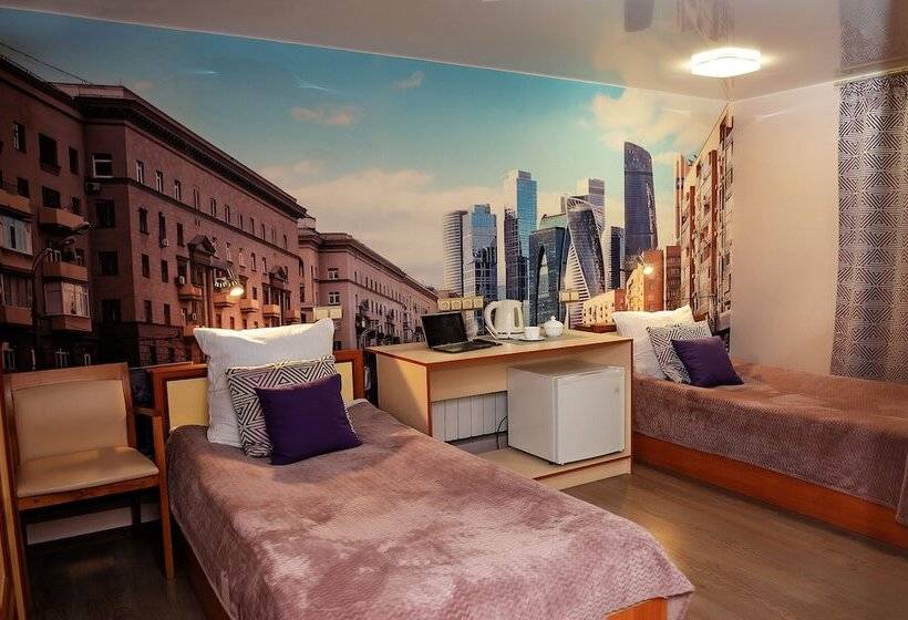 اتاق اکونومی, Zhuravli Park