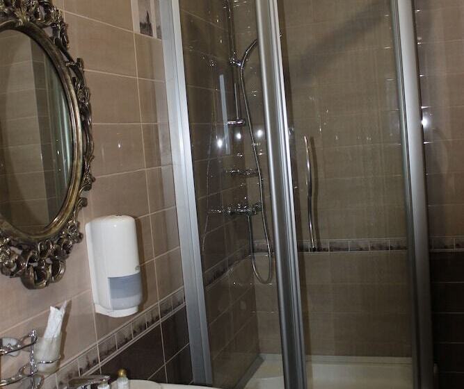 اتاق راحتی, Zhuravli Park