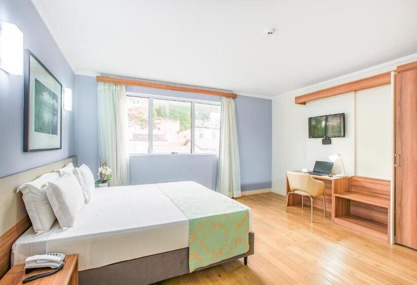 سوییت, Iate Hotel Centro Florianópolis