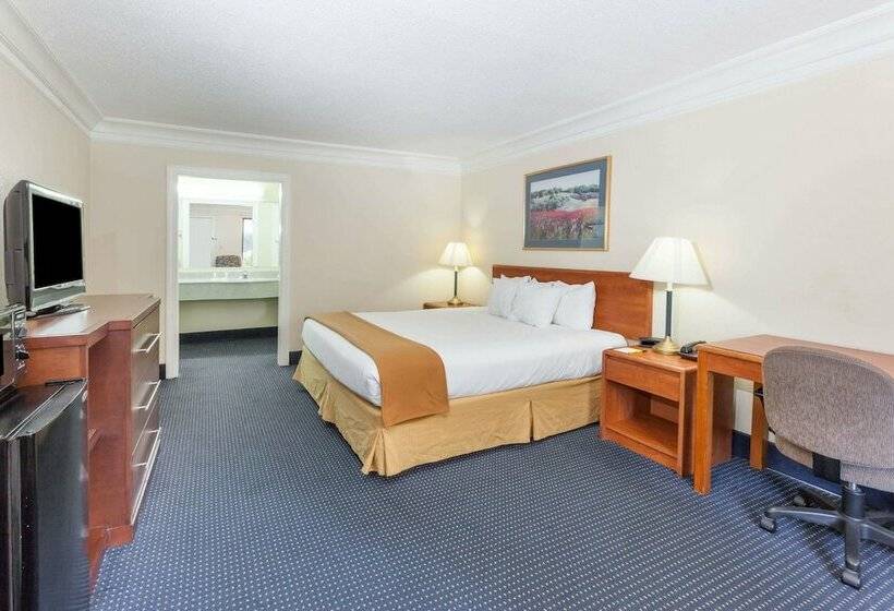 جناح, Super 8 By Wyndham Dalton/convention Center Area