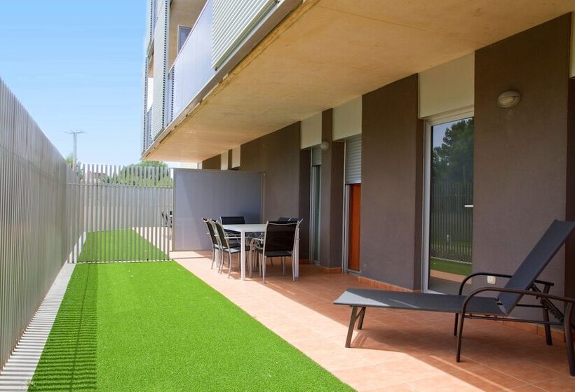 Апартаменты 2 Спальни, Rentalmar Paradise Families Only Con Parking