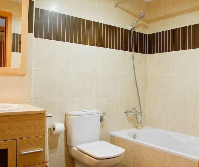 Апартаменты 2 Спальни, Rentalmar Paradise Families Only Con Parking