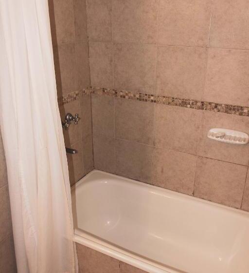 اتاق استاندارد با چشم‌انداز دریاچه, Tangoinn Hostel Downtown