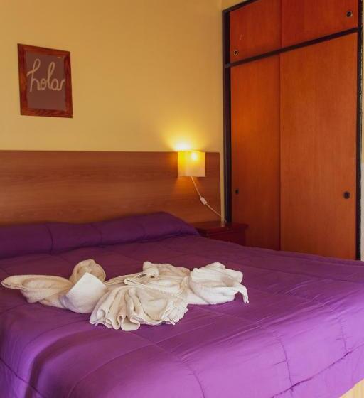 اتاق استاندارد با چشم‌انداز دریاچه, Tangoinn Hostel Downtown