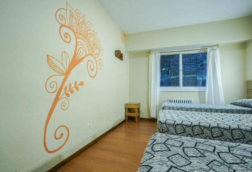 Кровать в Общей Комнате, Tangoinn Hostel Downtown