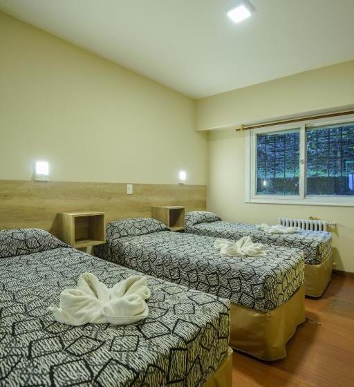 اتاق استاندارد سه نفره, Tangoinn Hostel Downtown