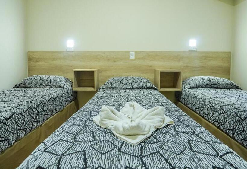 Кровать в Общей Комнате, Tangoinn Hostel Downtown