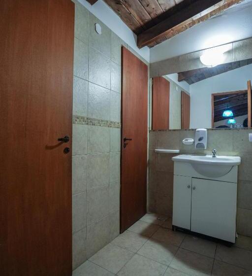 تختخواب در اتاق مشترک, Tangoinn Hostel Downtown