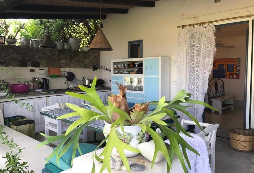 スタンダードルーム, B&b Al Salvatore Di Lipari