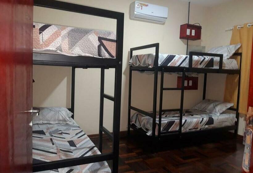 מיטה בחדר משותף, Steve S House