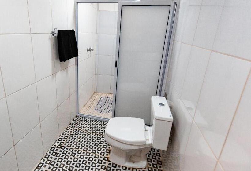 חדר סטנדרט, Steve S House