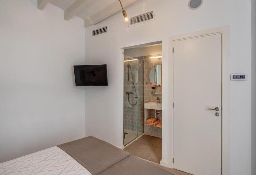 اتاق استاندارد با بالکن, Ca’s Cuscanti