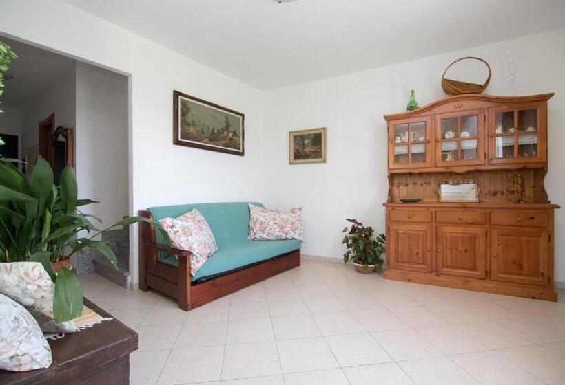 2间卧室的房子, Uliveto