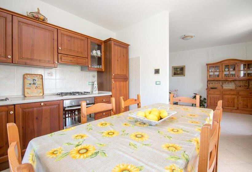 2间卧室的房子, Uliveto