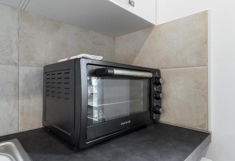 شقة غرفة واحدة, Sleep In Antibes City Port