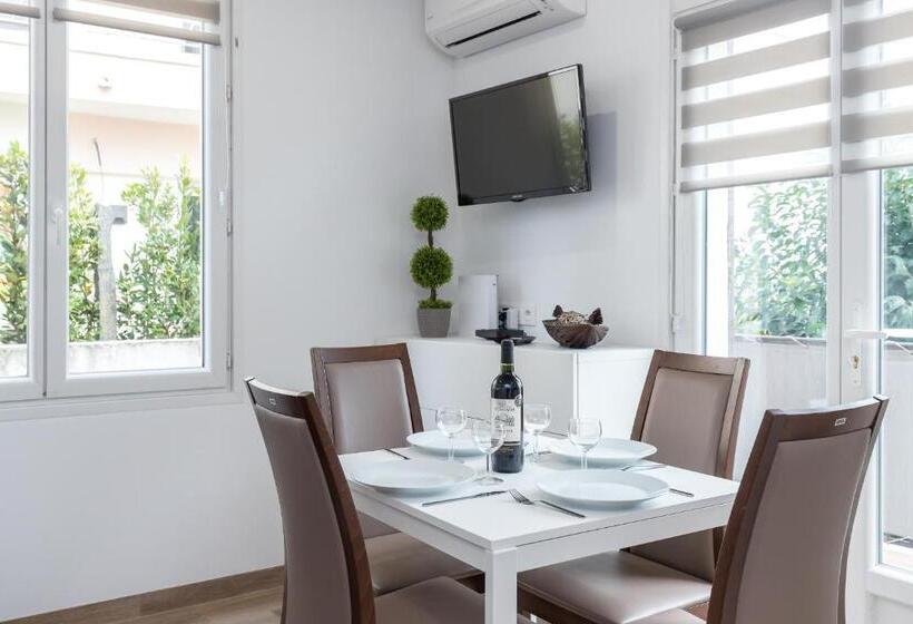 Апартаменты 2 Спальни, Sleep In Antibes City Port