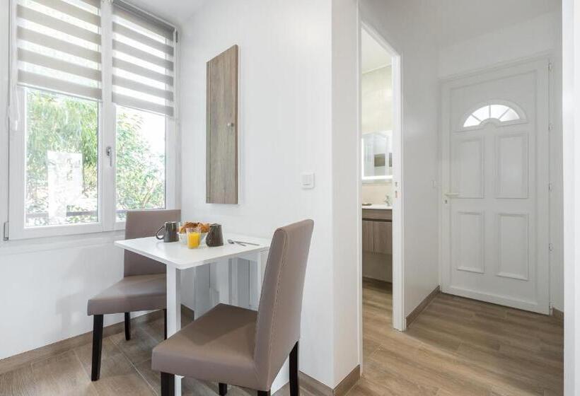 شقة غرفة واحدة, Sleep In Antibes City Port