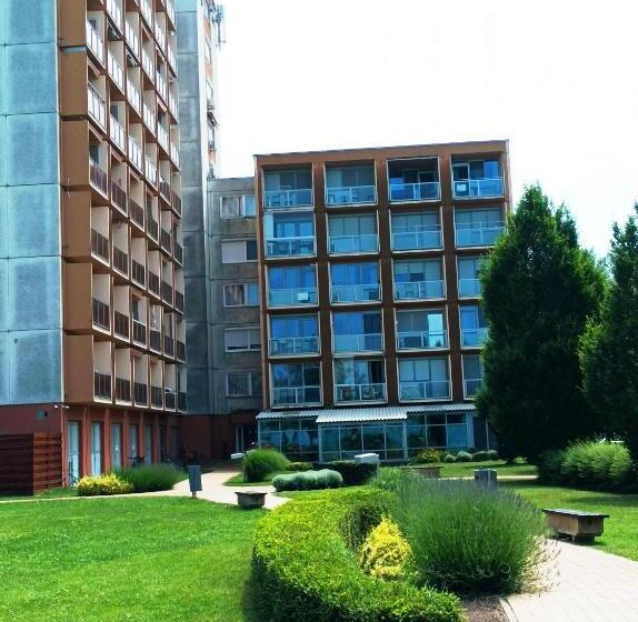 1 Bedroom Apartment Lake View, Sunrise Apartman