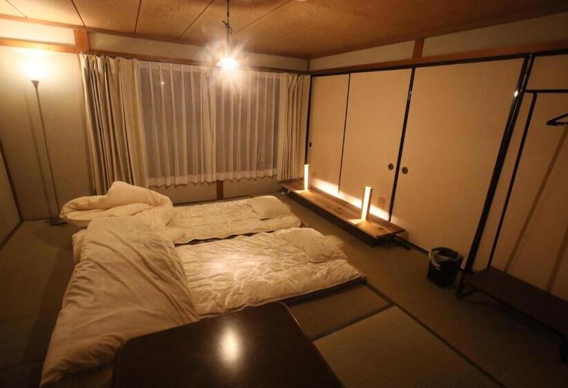 4 Bett Standardzimmer, コミュニティカフェ民泊つむぎ