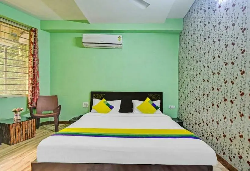 Habitació Deluxe, Fabhotel Krishna Heights