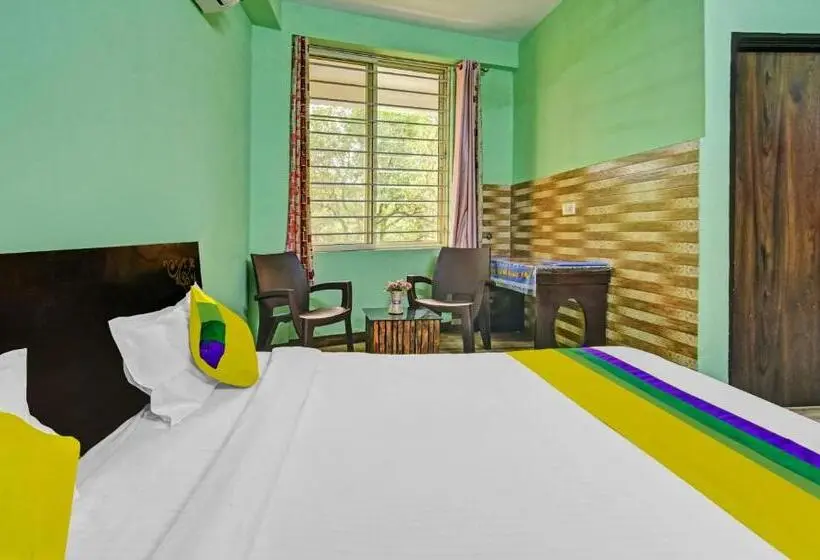 Habitació Deluxe, Fabhotel Krishna Heights