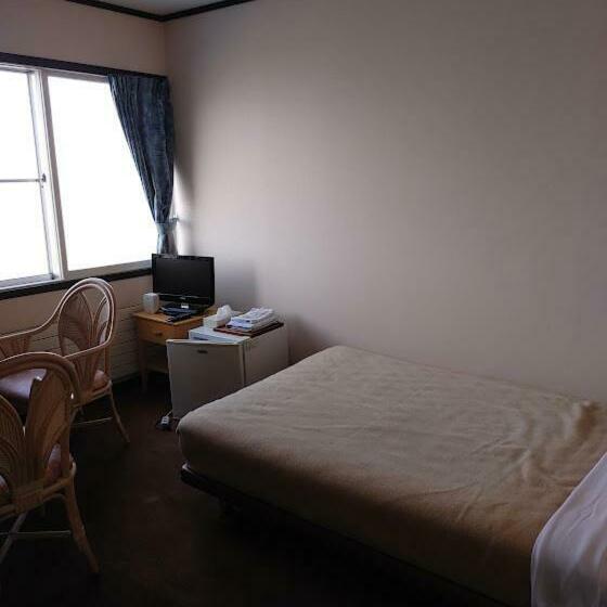 Chambre Standard Individuelle Vue Mer, ニャー助のホテルん