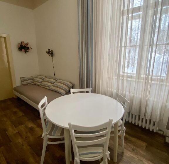 침실 1개 아파트, Apartma 299