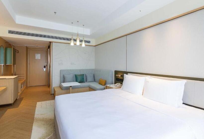 اتاق استاندارد با تخت بزرگ برای معلولان, Holiday Inn Chongqing Guanyinqiao, An Ihg