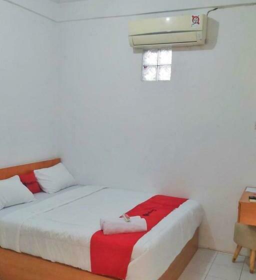 Номер Стандарт, Reddoorz Near Gor Uny