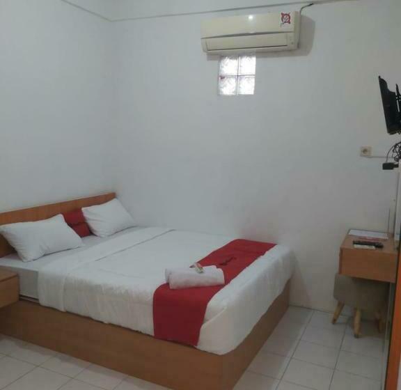 Номер Стандарт, Reddoorz Near Gor Uny